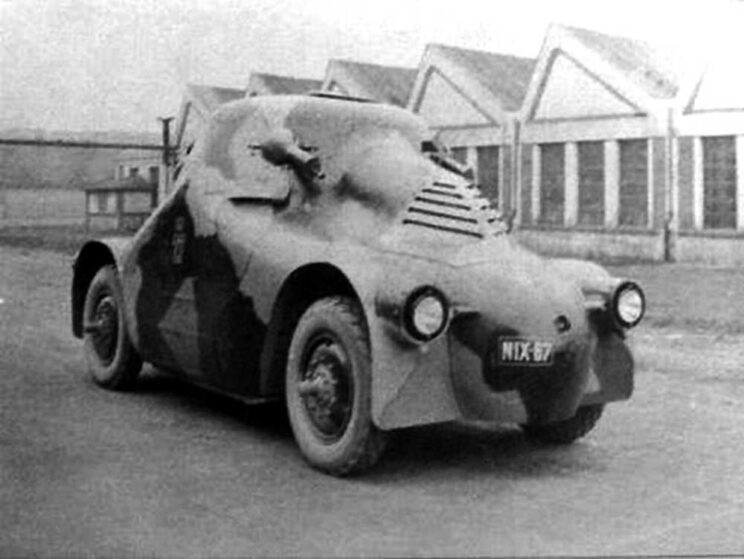 Škoda PA-II „Želva”, czyli OA vz. 23, czyli samochód pancerny wzór 1923. Dziewięć egzemplarzy służyło w armii aż do 1937 r., gdy przekazano je policji czechosłowackiej i rozlokowano po trzy wozy w Libercu, Mostach i Ostrawie, z myślą o użyciu przeciwko krnąbrnym mniejszościom narodowym.