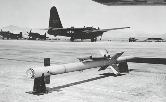 Pocisk „powietrze-powietrze” małego zasięgu Sidewinder-1 podczas testów w bazie China Lake w Kalifornii; 7 maja 1951 r.