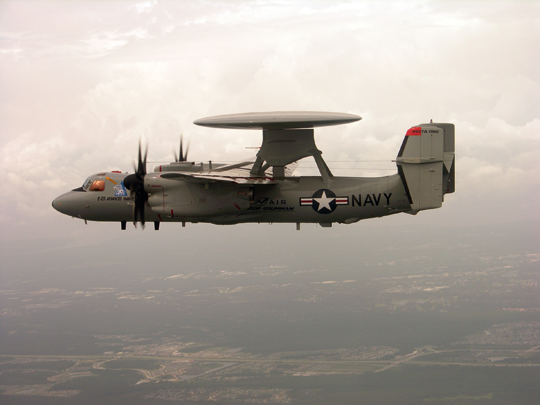 „Delta One”, czyli pierwszy prototyp E-2D Advanced Hawkeye. Samolot oblatano 3 sierpnia 2007 r.