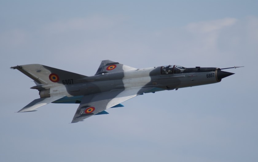 România aterizează aeronave MiG-21 și accelerează procesul de cumpărare a aeronavelor F-16.