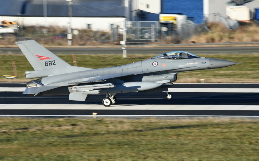 Kongsberg va produce F-16AM/BM pentru România