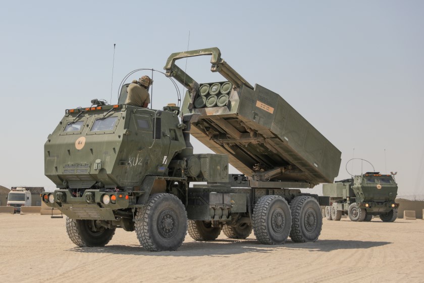Niemcy kupią wyrzutnie M142 HIMARS dla Ukrainy