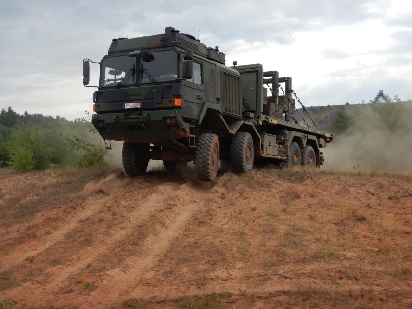 Rheinmetall zaopatruje Ukrainę w ciężarówki logistyczne