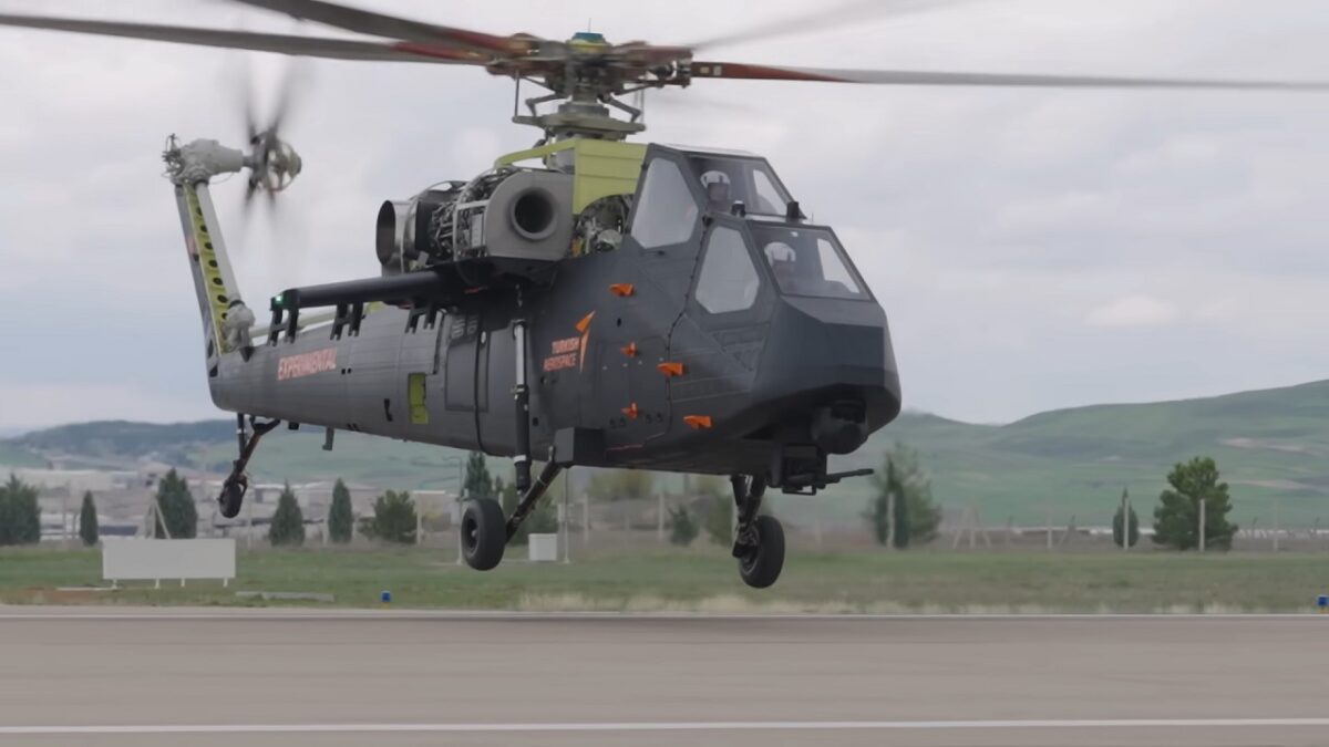 Oblot śmigłowca bojowego T929 Atak-2 [WIDEO]