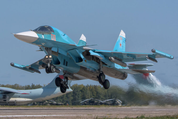 Ten samolot Su-34, 09, RF-93838 należy do 559. pułku lotnictwa bombowego WKS FR w Morozowsku.