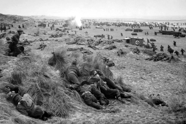 W przedostatnim tygodniu maja 1940 r. pod Dunkierką zaczęły się zbierać brytyjskie, francuskie i belgijskie wojska. 26 maja zapadła decyzja o ich ewakuacji.