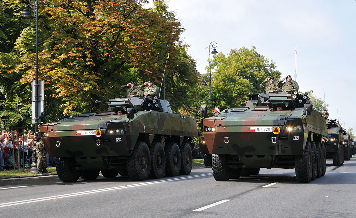 Dziś pojazdy na bazie KTO Rosomak są jednymi z symboli Sił Zbrojnych RP i polskiego przemysłu obronnego. Dziś w linii jest ok. 750 takich wozów, ale wkrótce ich liczba przekroczy 1000.